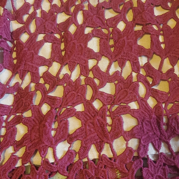 Sweater GREAT CONDITION - Picture 3 of 9